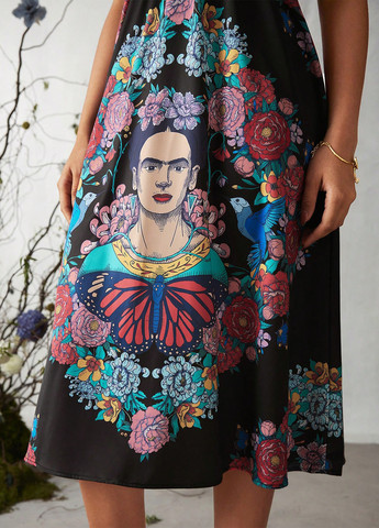 Черное кэжуал платье с открытыми плечами SHEIN с рисунком