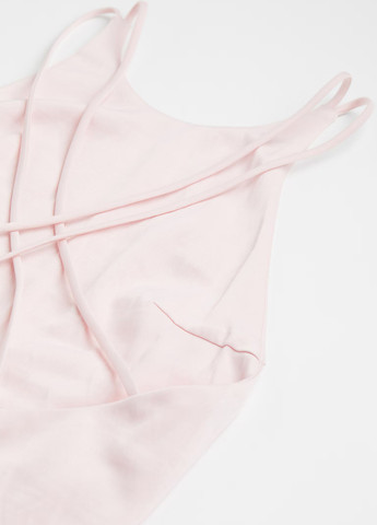 Светло-розовое кэжуал платье а-силуэт H&M однотонное