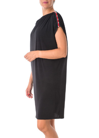 Черное кэжуал платье Miss Miss однотонное