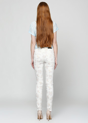 Белые кэжуал демисезонные зауженные брюки Amy Gee