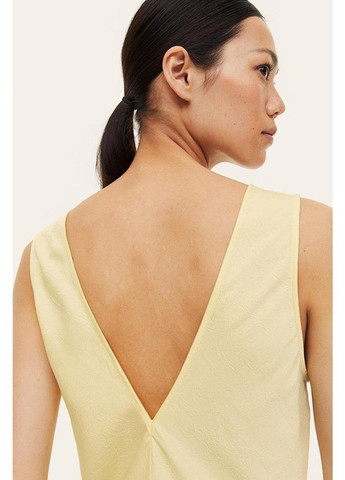 Светло-желтое кэжуал платье H&M однотонное