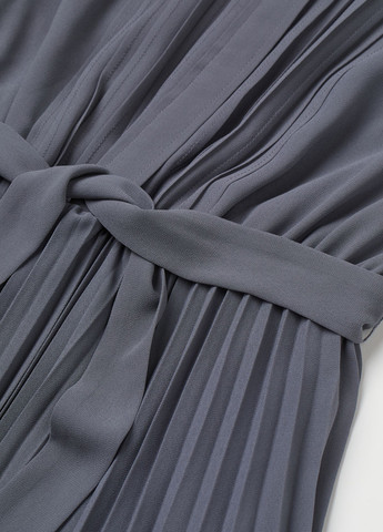 Сіра кежуал сукня плісована H&M однотонна