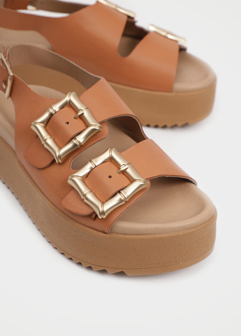 Светло-коричневые босоножки URBAN TRACE с ремешком