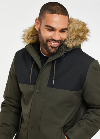 Оливкова (хакі) демісезонна куртка Threadbare