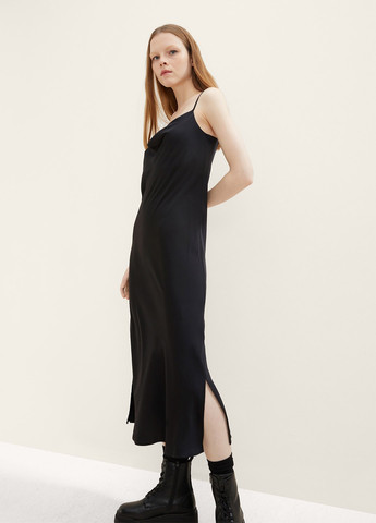Черное кэжуал платье платье-комбинация Tom Tailor однотонное
