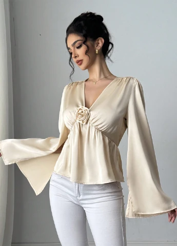 Кремова блуза SHEIN