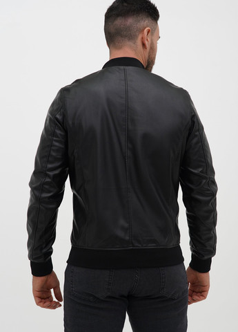 Черная демисезонная куртка Trend Collection