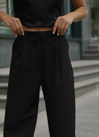 Черные классические демисезонные брюки Ромашка