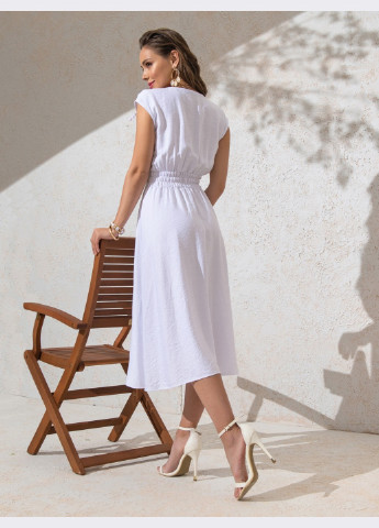 Белое кэжуал платье белого цвета с расклешенной юбкой Dressa однотонное