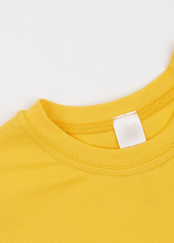 Желтая летняя футболка Garnamama