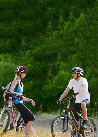 Велосипедный шлем с визором, габаритным LED фонарем, защитный велошлем мужской и женский Cairbull (252818601)