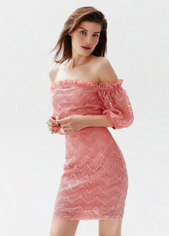 Рожева кежуал сукня з відкритими плечима, футляр LOVE REPUBLIC