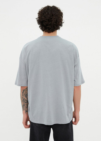 Светло-серая футболка Trendyol