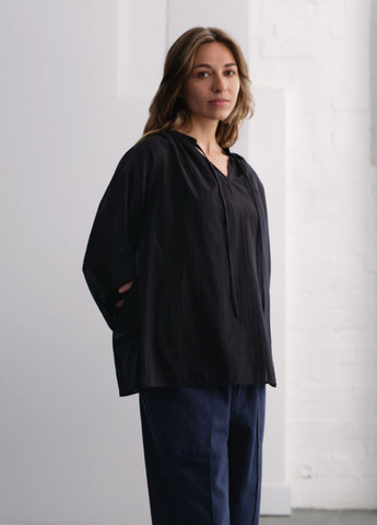 Чёрная блуза Uniqlo