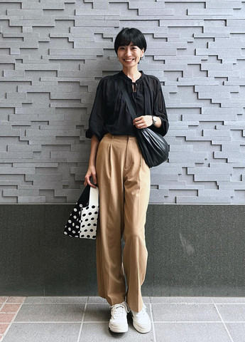 Чёрная блуза Uniqlo