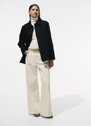 Черная демисезонная куртка куртка-пиджак H&M