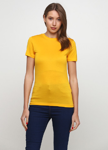 Желтая летняя футболка Weekday