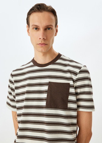 Чорно-біла футболка KOTON