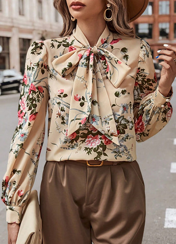 Светло-бежевая блуза SHEIN