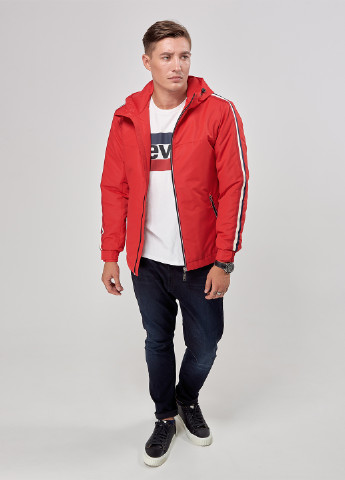 Красная демисезонная куртка Riccardo
