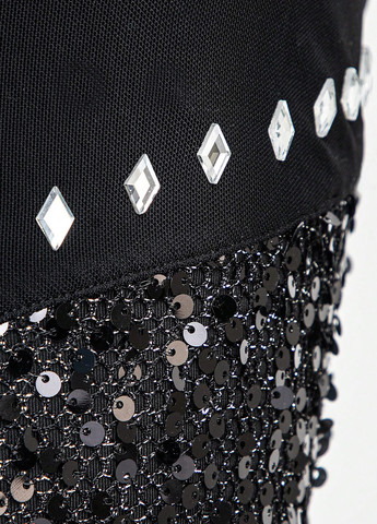 Черное коктейльное платье с открытой спиной SHEIN однотонное