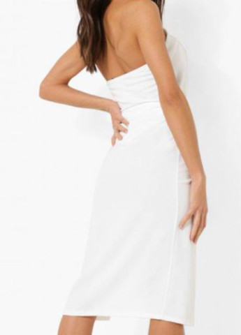 Білий кежуал сукня з відкритою спиною Boohoo однотонна