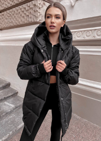 Чорна зимня куртка зимова вільна popluzhnaya