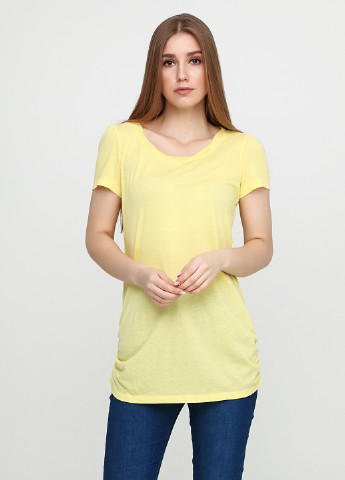 Желтая летняя футболка Gap