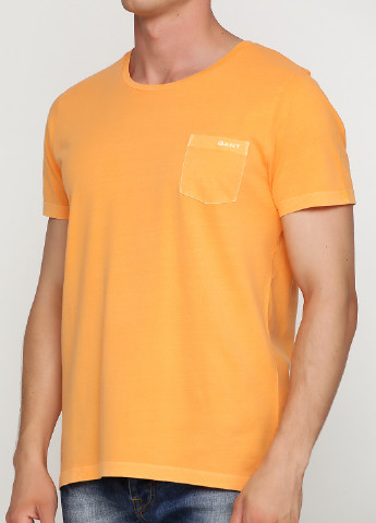 Світло-оранжева футболка Gant