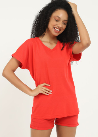 Червона всесезон жіночий костюм з футболкою та шортами QPSecret
