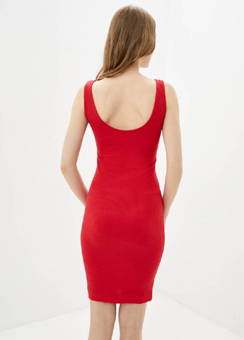 Красное кэжуал платье платье-майка Promin однотонное
