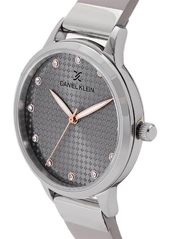 DK 12039-7 Daniel Klein (251249846)