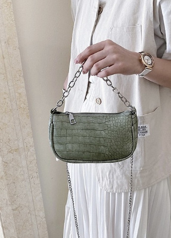 Женская маленькая сумочка кросс-боди багет на цепочке рептилия зеленая NoName (251204012)