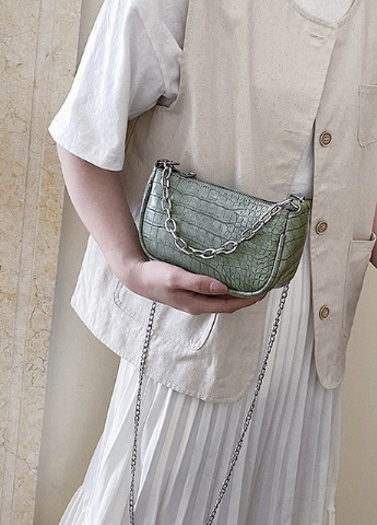 Женская маленькая сумочка кросс-боди багет на цепочке рептилия зеленая NoName (251204012)