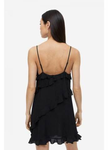 Черное коктейльное, кэжуал платье платье-комбинация H&M однотонное