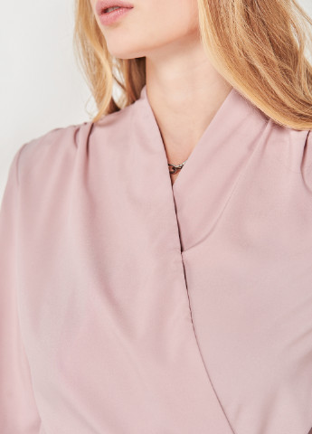 Розовая демисезонная блуза на запах ANVI