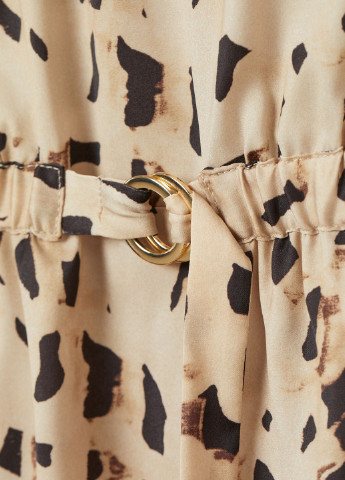 Бежевое кэжуал платье клеш H&M с абстрактным узором