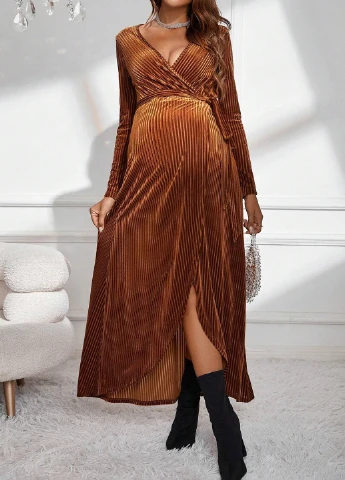 Коричневое вечернее платье для беременных на запах SHEIN однотонное