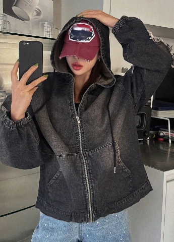 Серая демисезонная куртка SHEIN