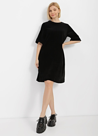 Черное кэжуал платье платье-футболка Promin однотонное