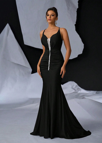 Черное вечернее платье годе SHEIN однотонное