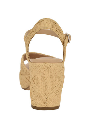 Бежевые босоножки Calvin Klein с ремешком