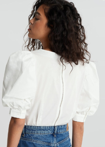 Белая блуза Gina Tricot