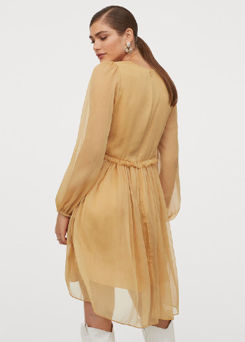 Желтое кэжуал платье клеш H&M однотонное