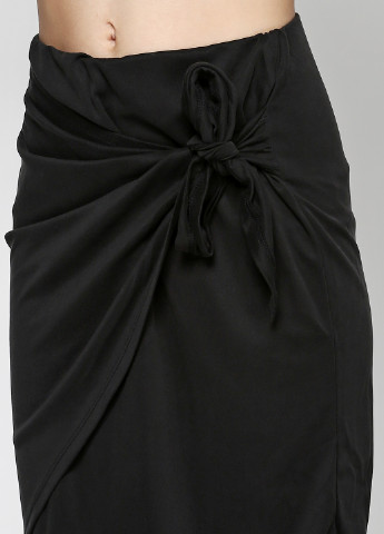Черная офисная однотонная юбка Monki