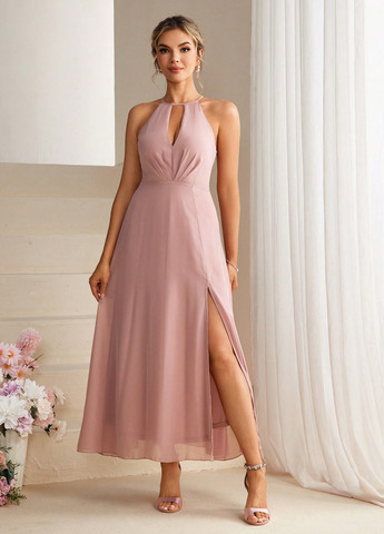 Розовое коктейльное платье с открытыми плечами SHEIN однотонное