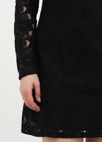 Черное кэжуал платье а-силуэт H&M однотонное