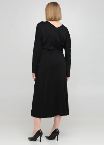Черное деловое платье Massimo Dutti однотонное