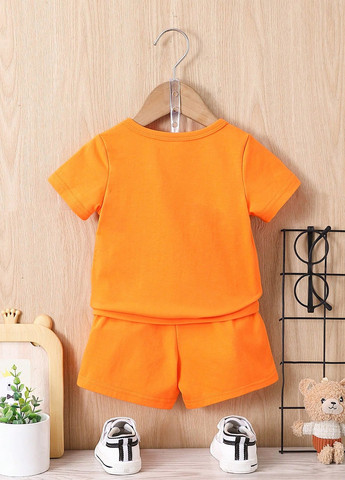 Помаранчевий літній костюм (футболка, шорти) з шортами SHEIN
