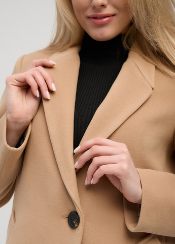 Бежевое демисезонное Пальто однобортное CHIUAS